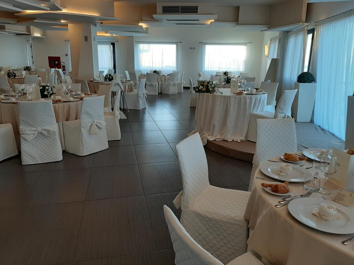Tus'Hotel กาสเตล ดิ ตูซา ภายนอก รูปภาพ
